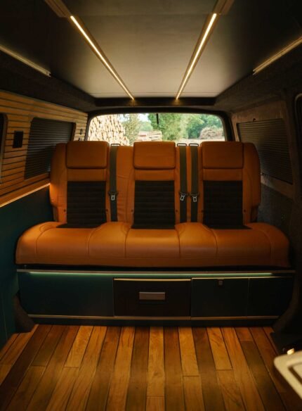 Adventure Interior – retrofitted-campervans.co.uk